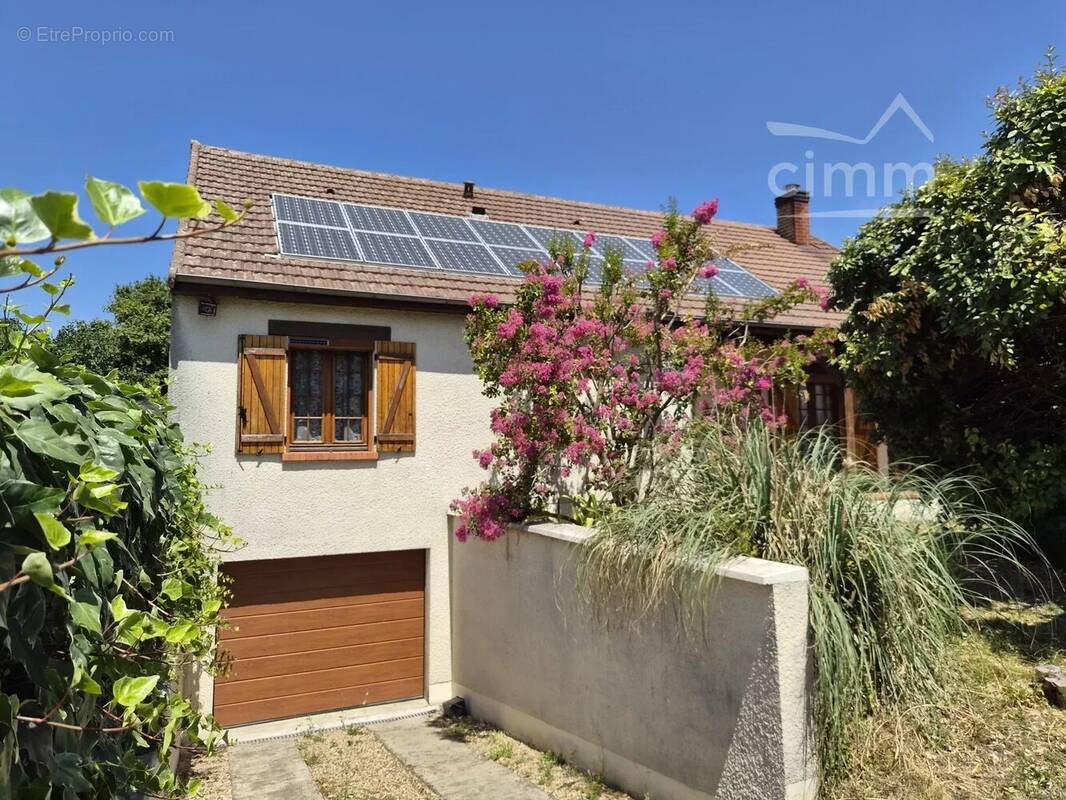Maison à SAINT-DOULCHARD