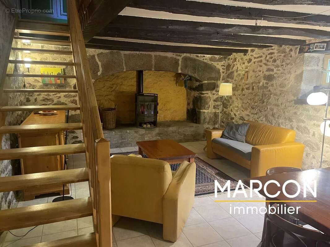 Maison à AUBUSSON