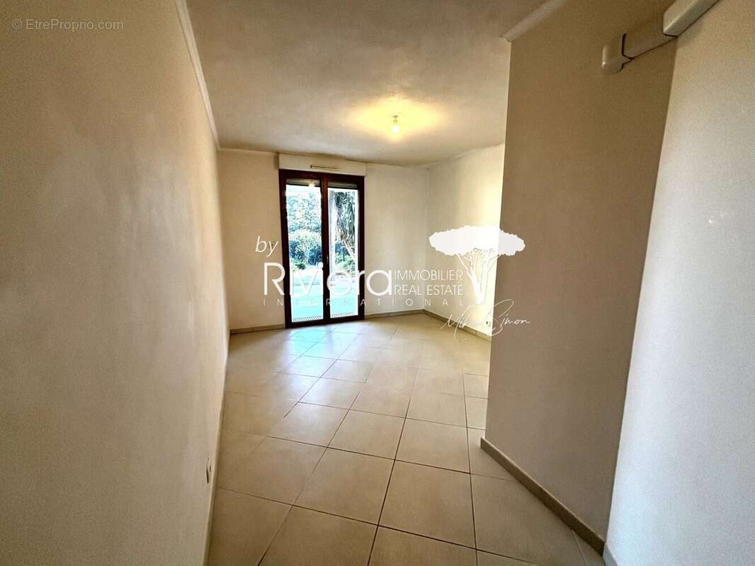 Dans une résidence de standing très recherchée - 3 pièces av - photo 11