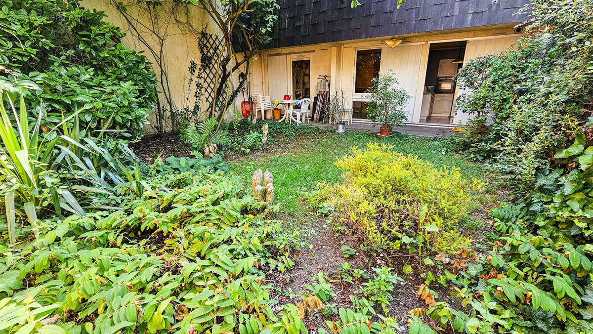 Appartement à HOUILLES