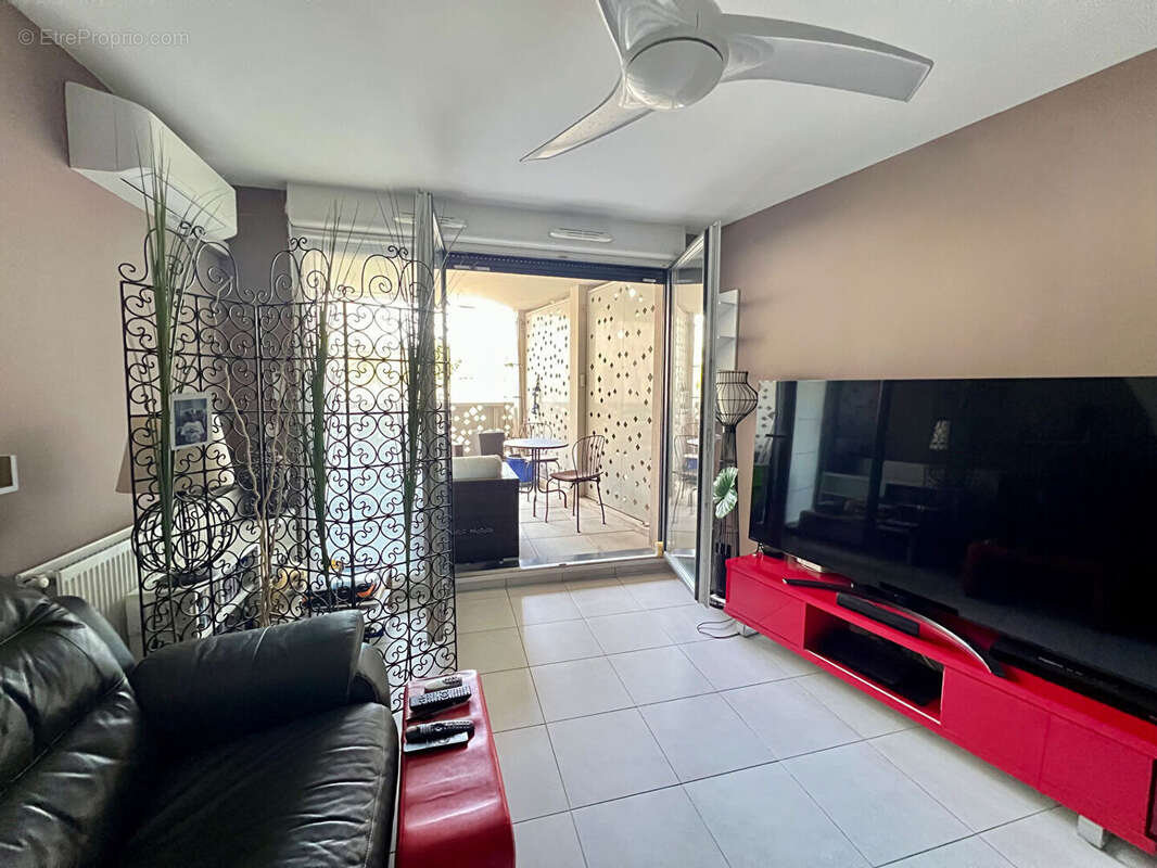 Appartement à MARSEILLE-1E