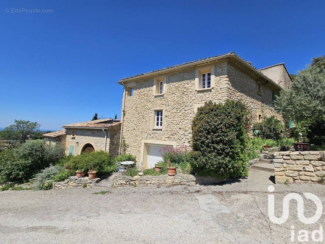 Photo 1 - Maison à SAINT-PIERRE-DE-VASSOLS