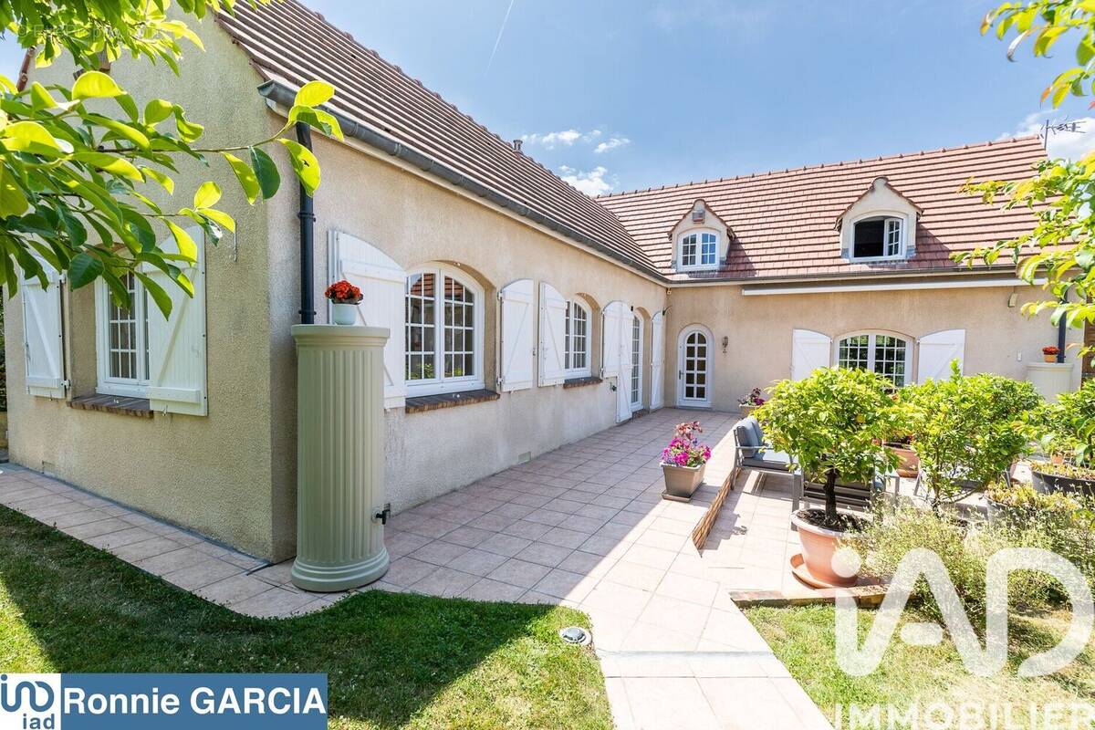 Photo 1 - Maison à MORANGIS