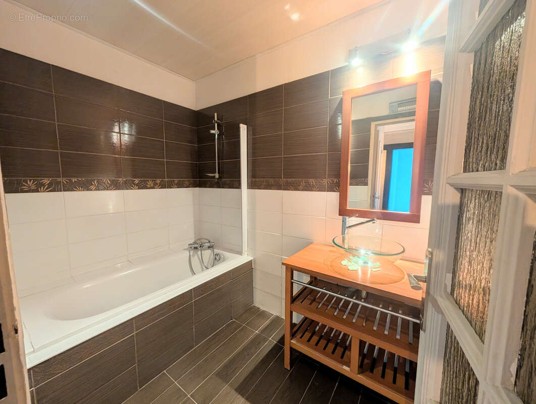 Appartement à MANDELIEU-LA-NAPOULE