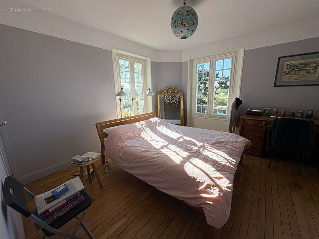 Maison à FONTAINE-LE-PORT