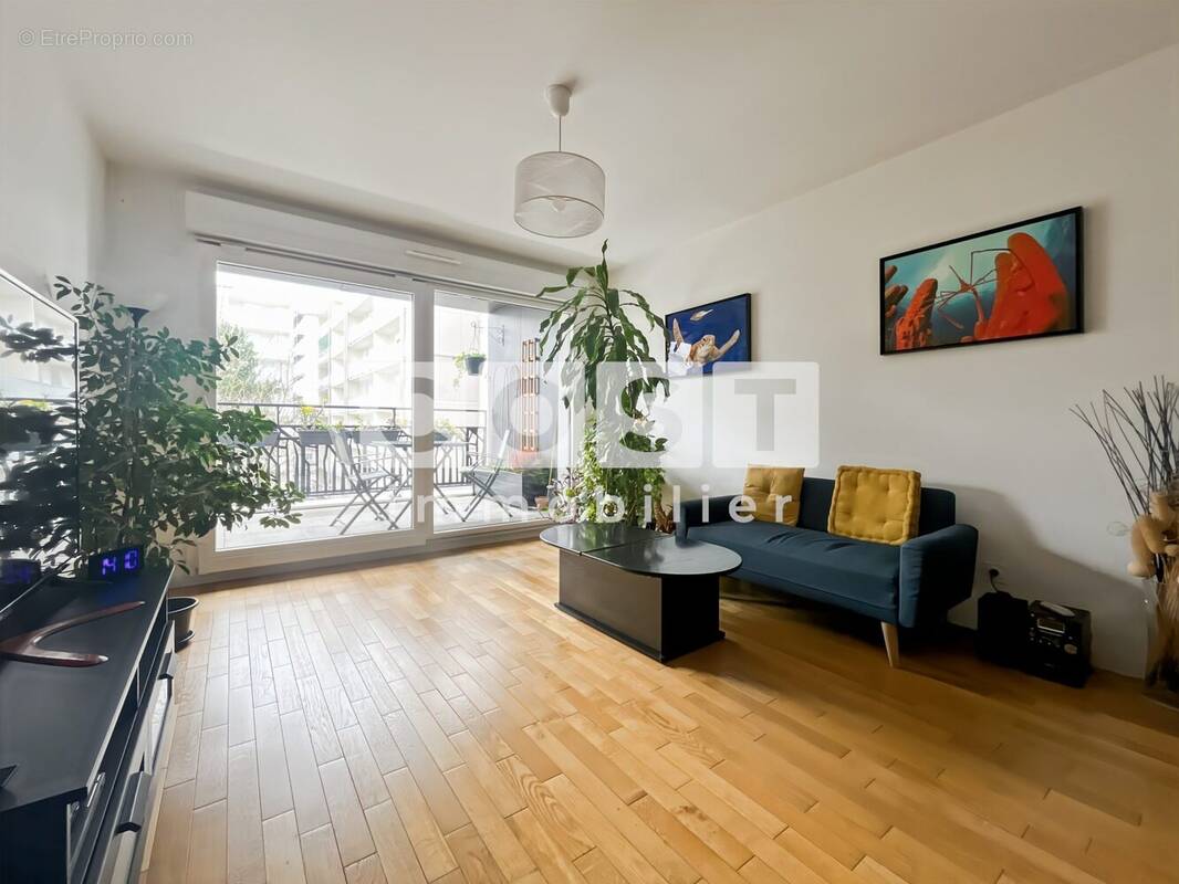 Appartement à COLOMBES