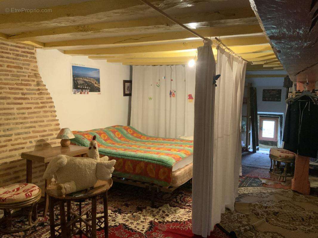 Maison à LOURDOUEIX-SAINT-PIERRE