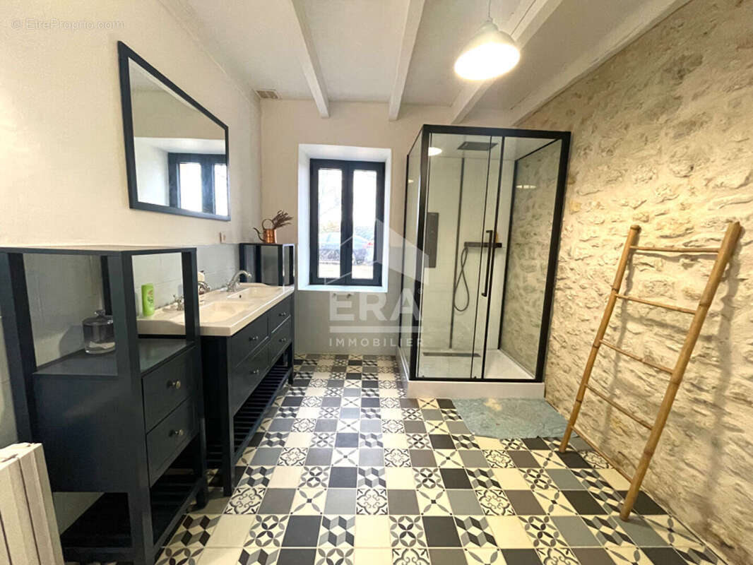 Maison à SAINT-GIRONS-D&#039;AIGUEVIVES