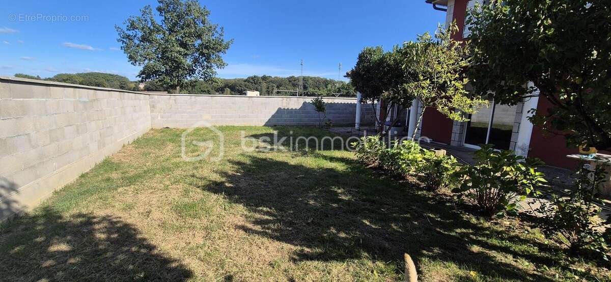 Coup de cœur familial - maison de charme 145 m² - 4 ch - jardin plat 667 m² - messimy-sur-saône - photo 3