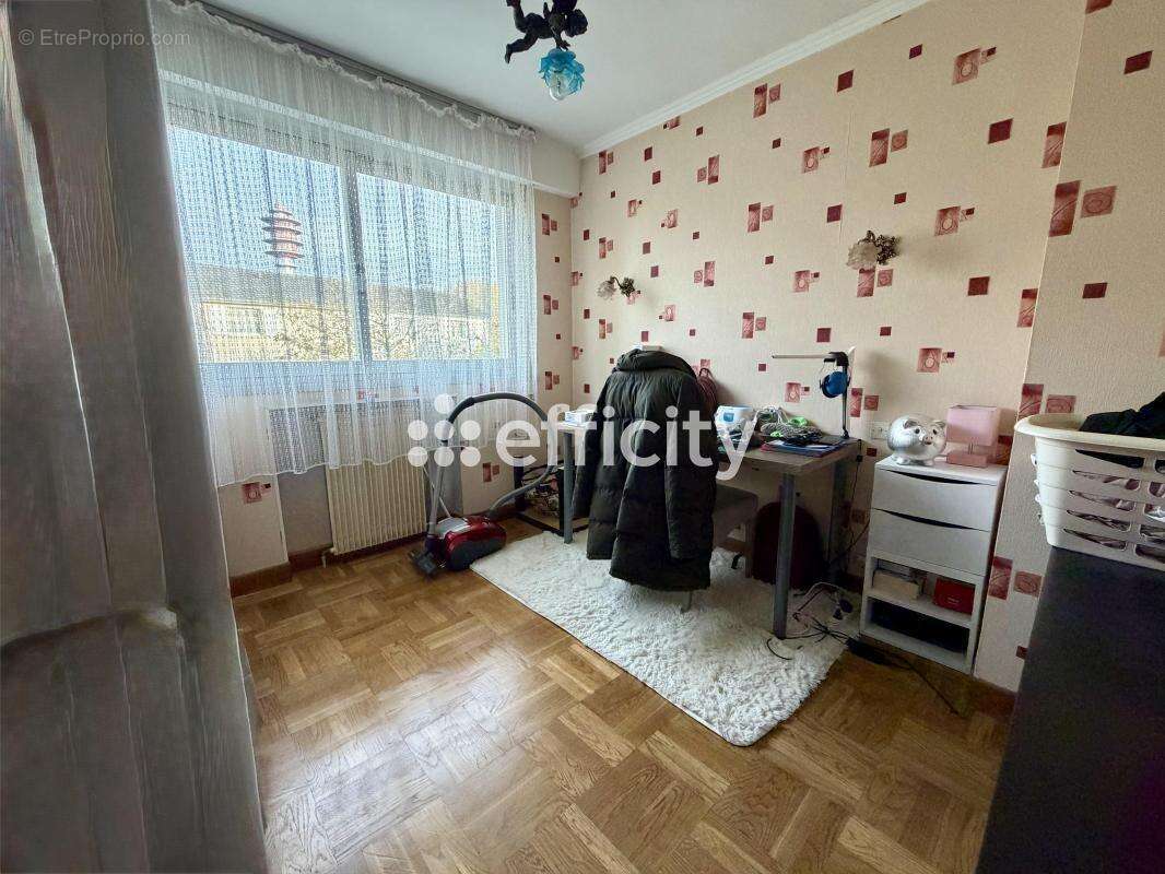 Maison à CHENNEVIERES-SUR-MARNE