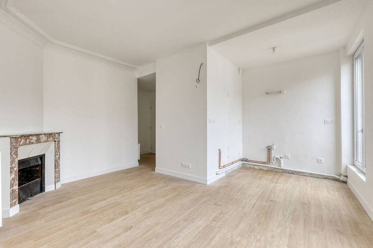 Appartement à IVRY-SUR-SEINE