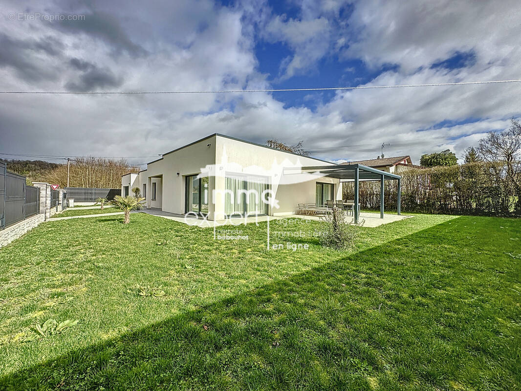 Maison à MATTAINCOURT