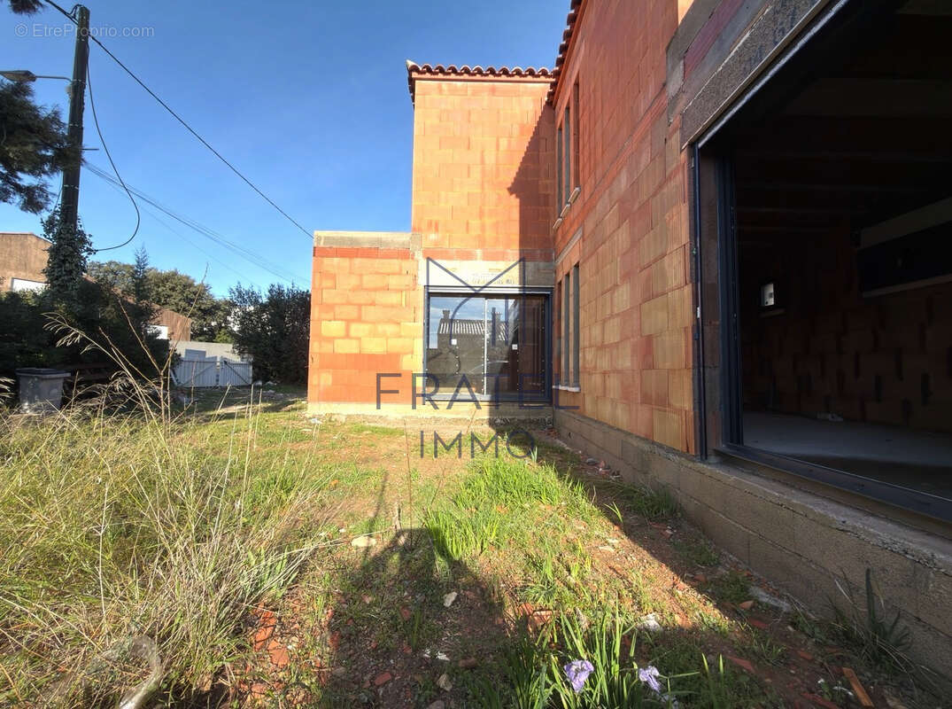Maison à LE CRES