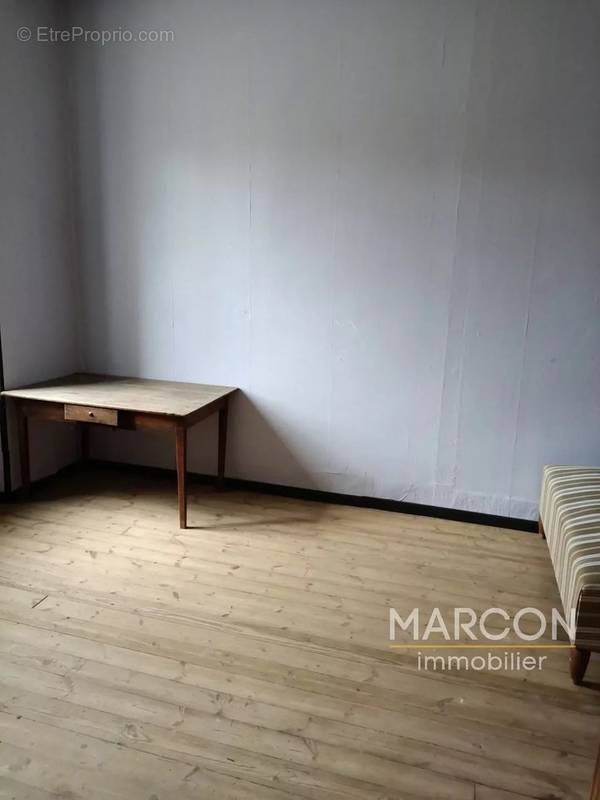 Maison à LA VILLENEUVE