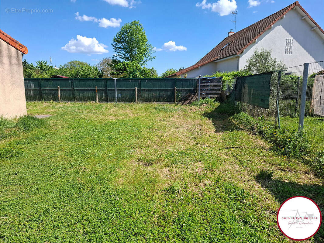 Maison à SAINT-AMAND-MONTROND