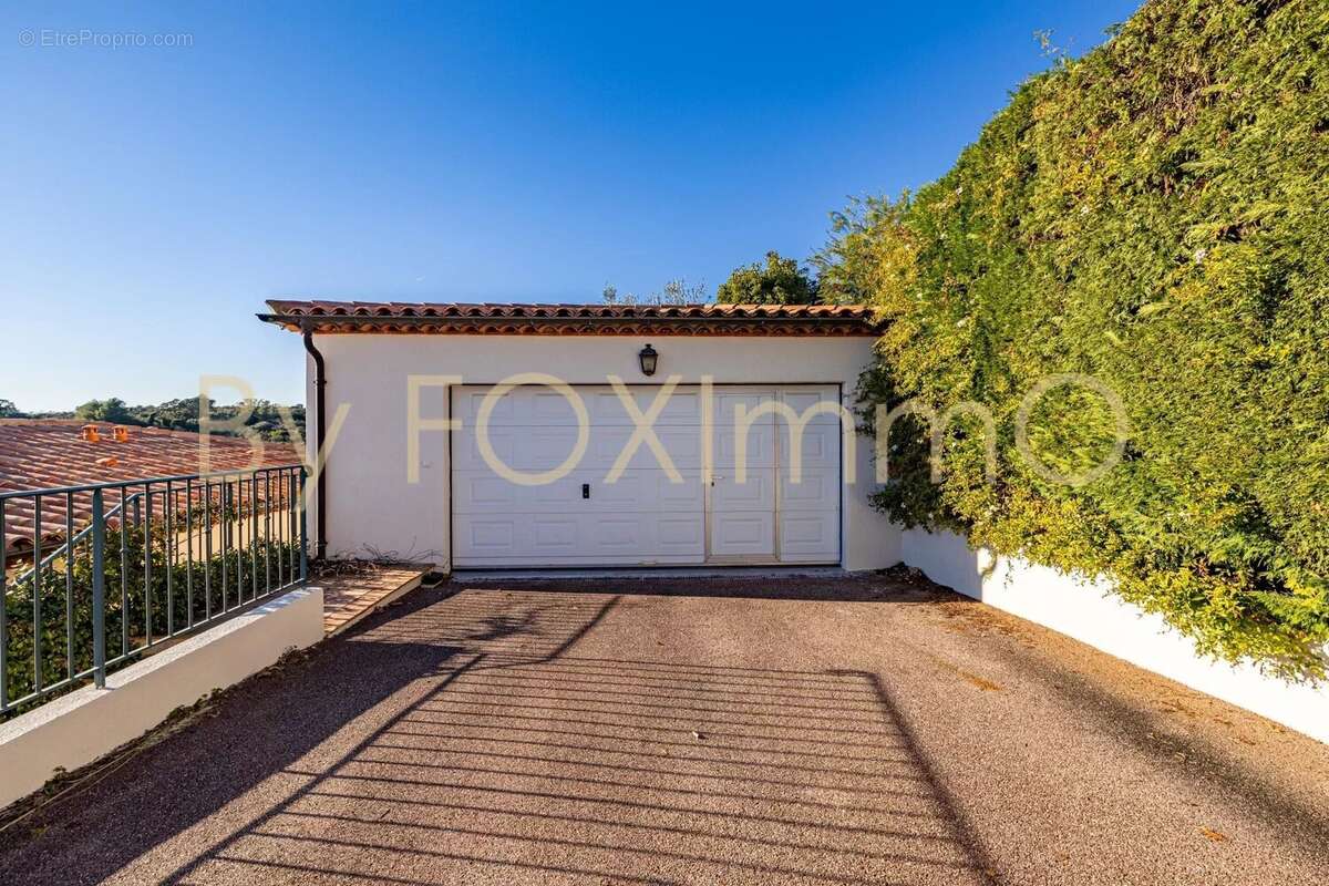 Maison à VILLENEUVE-LOUBET