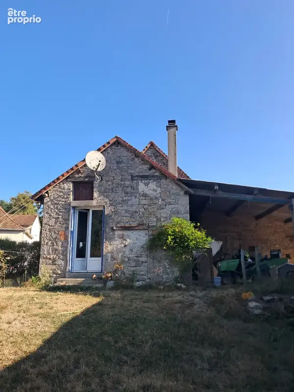 Coup de cœur assuré :authentique maison en pierres au Chalard (87) ! - photo 11