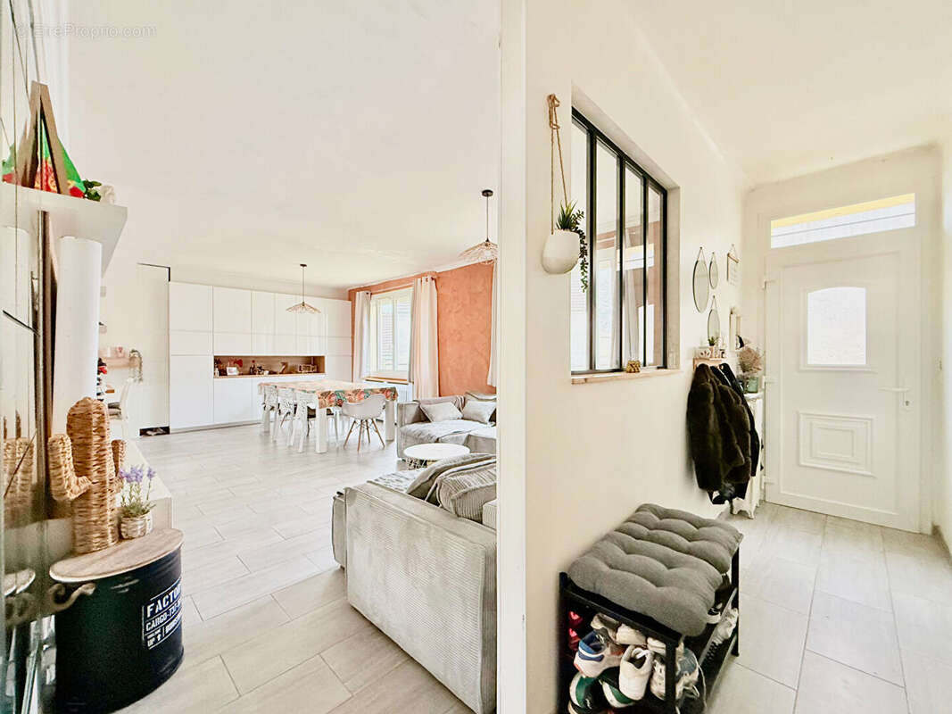 Maison à VILLECRESNES