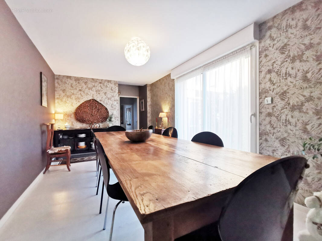 Maison à SAINTE-SAVINE