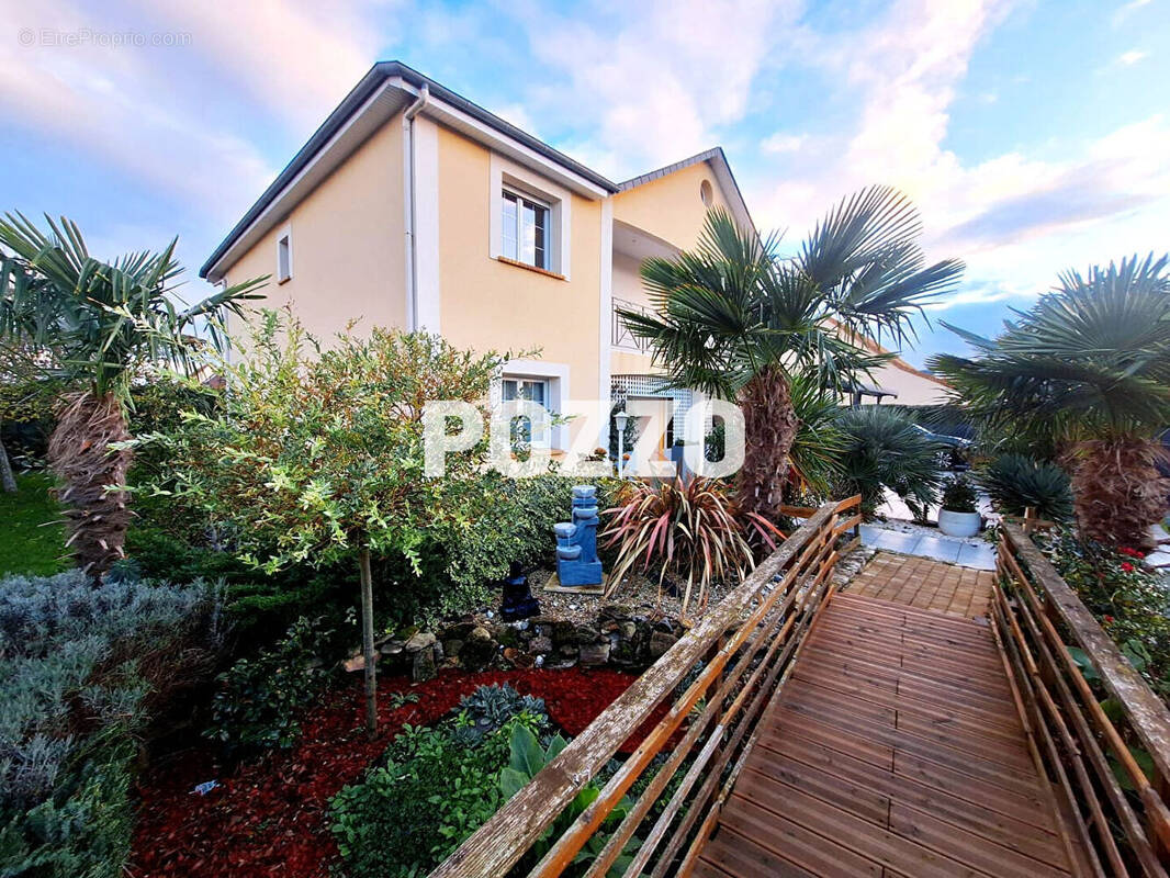 Maison à GRENTHEVILLE