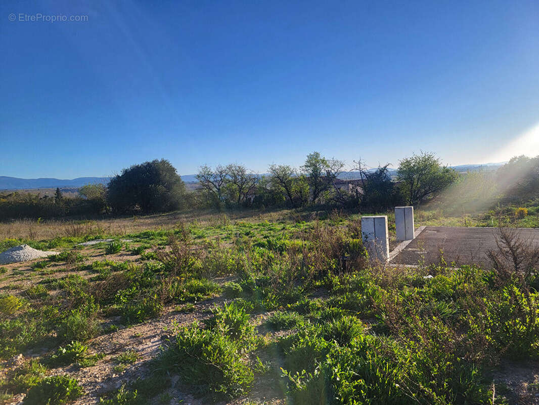 Terrain à CARCASSONNE
