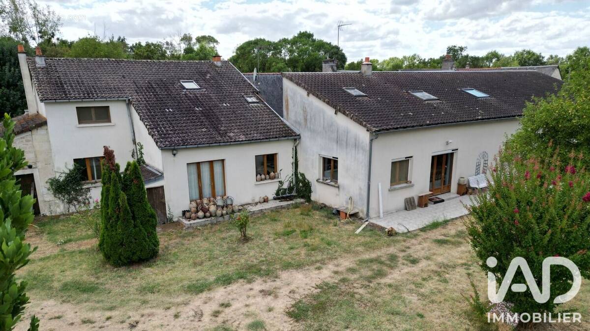 Photo 1 - Maison à SAVIGNY-EN-VERON