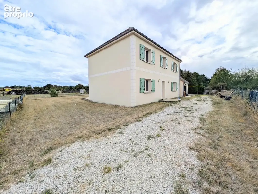 Achat Maison T6 149m2 avec garage et 4 chambres sur grand terrain - photo 3