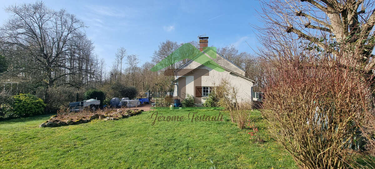 Maison à CLOYES-SUR-LE-LOIR