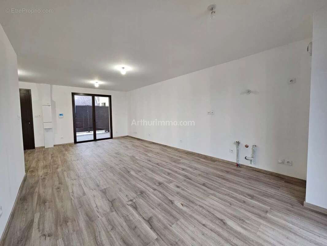 Appartement à MORESTEL