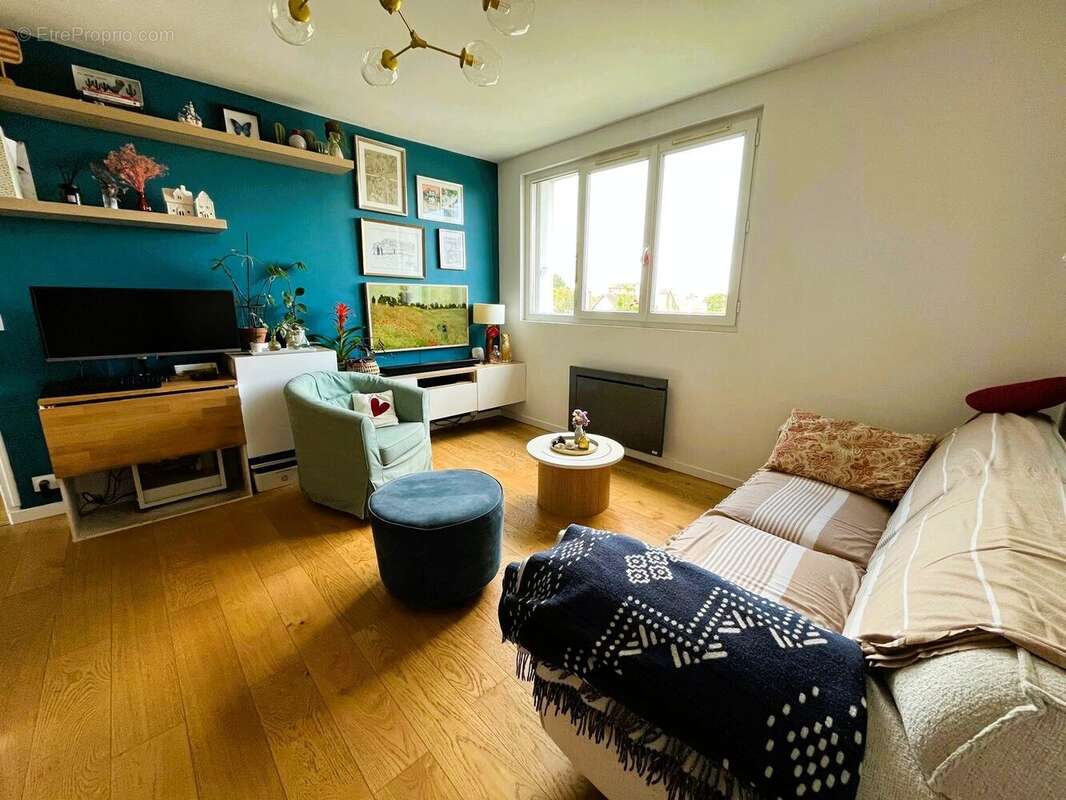 Appartement à HOUILLES
