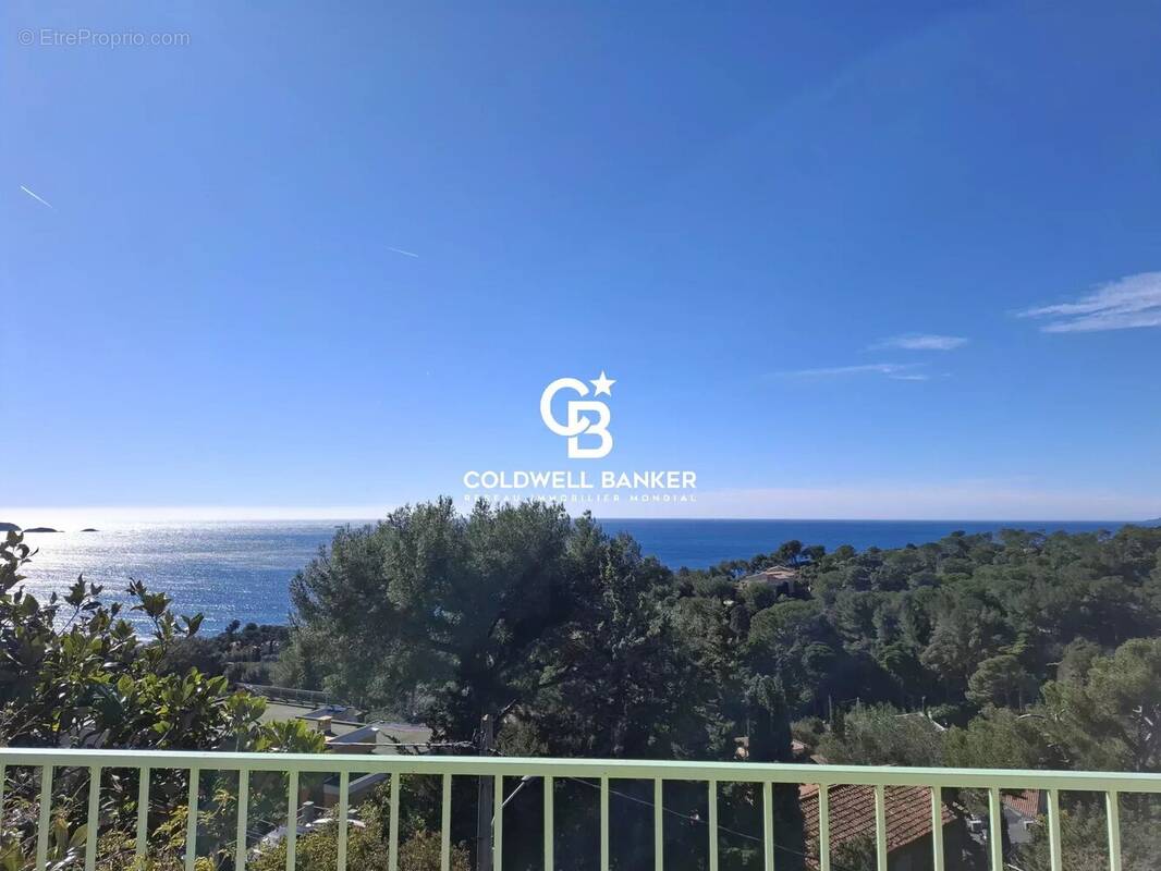 Maison à CARQUEIRANNE