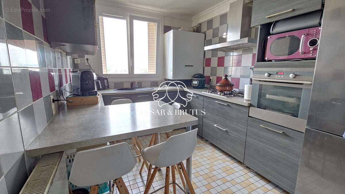 Appartement 85 m² à Villeurbanne  - photo 7