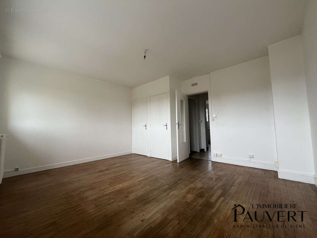 Idealement situee, appartement t3 - 2eme etage dans une copropriete a la pointe energetique ! - photo 4