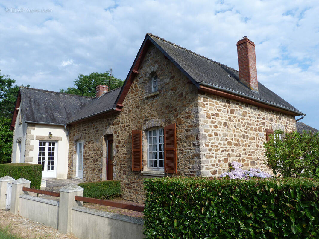 Maison à LE PERTRE