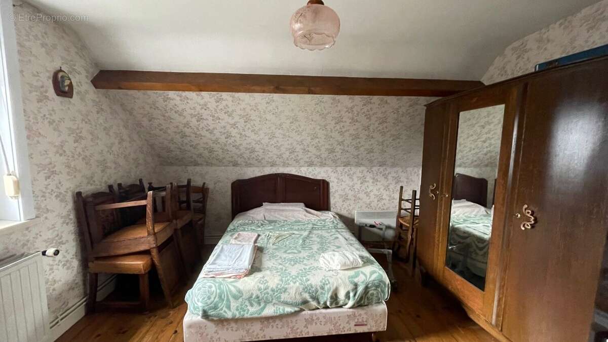 Maison à MESNIL-SAINT-NICAISE