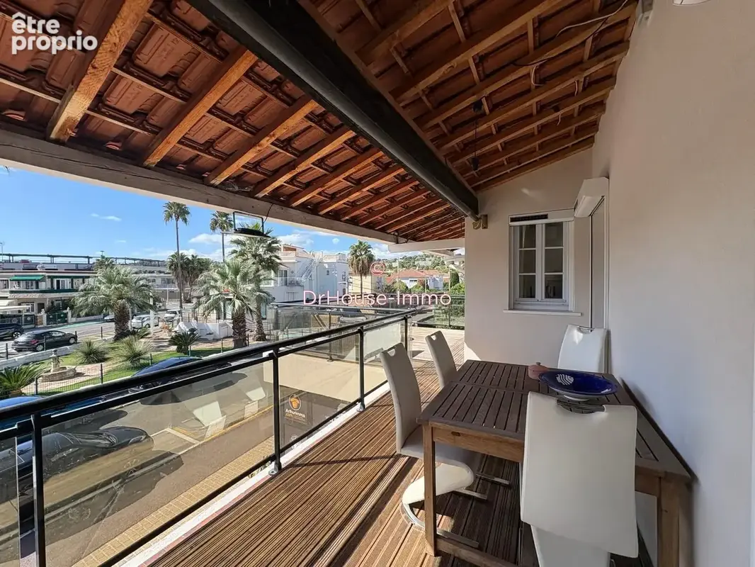 Appartement 4 pièces 101 m² à vendre à Villeneuve-Loubet (06270) - photo 8