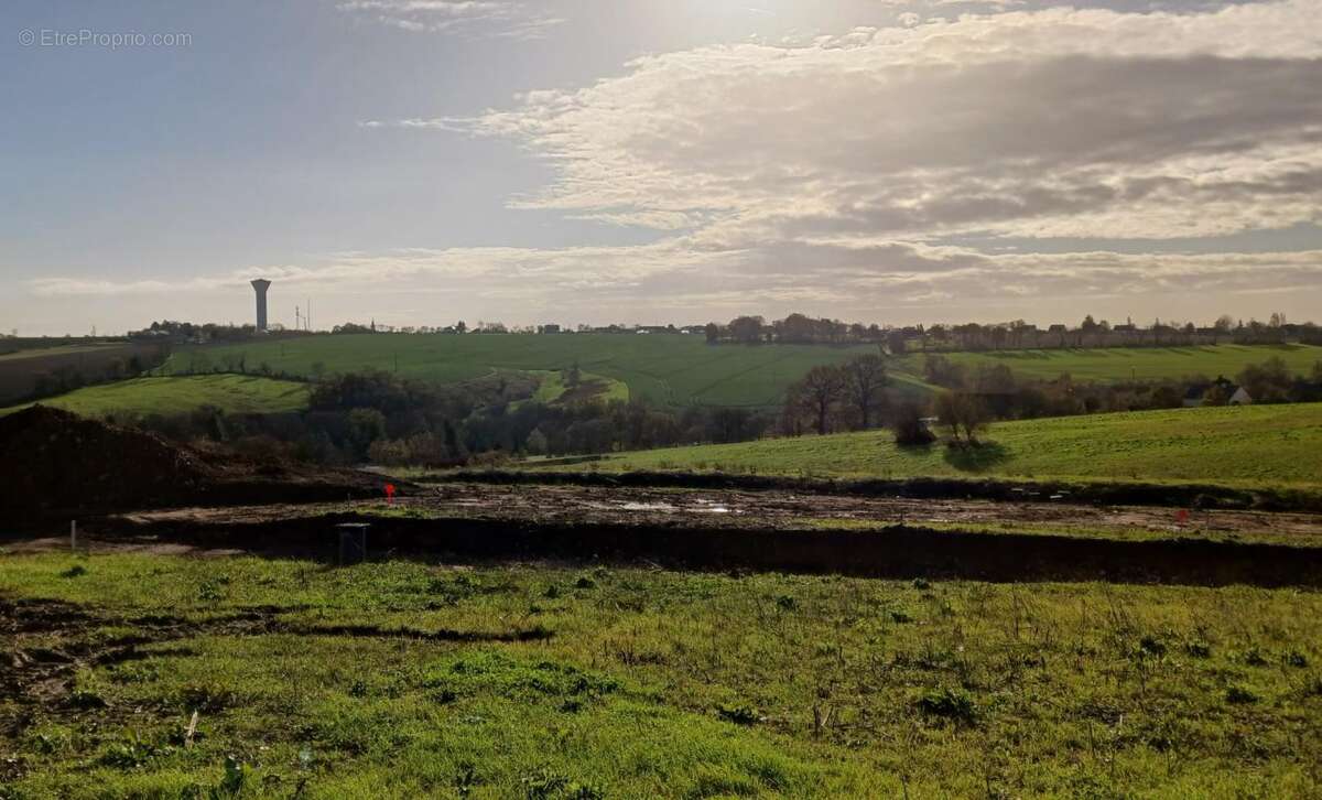 Terrain constructible POUILLE LES COTEAUX - photo 4