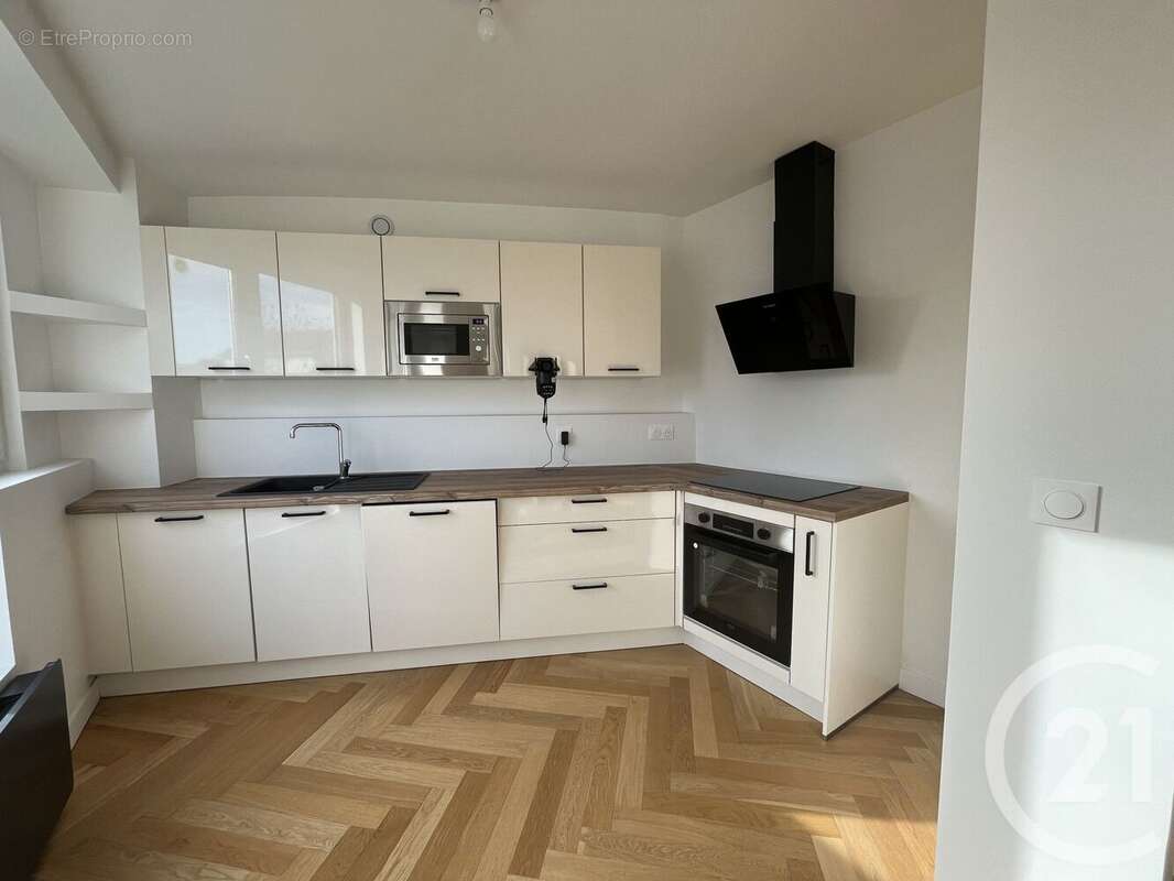 Maison à SAINT-MAUR-DES-FOSSES