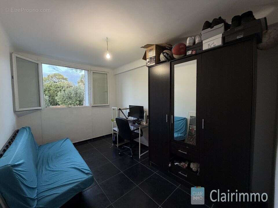 Appartement T5 a vendre  - balcon - cave - calme - 13013 - Appartement à MARSEILLE-13E