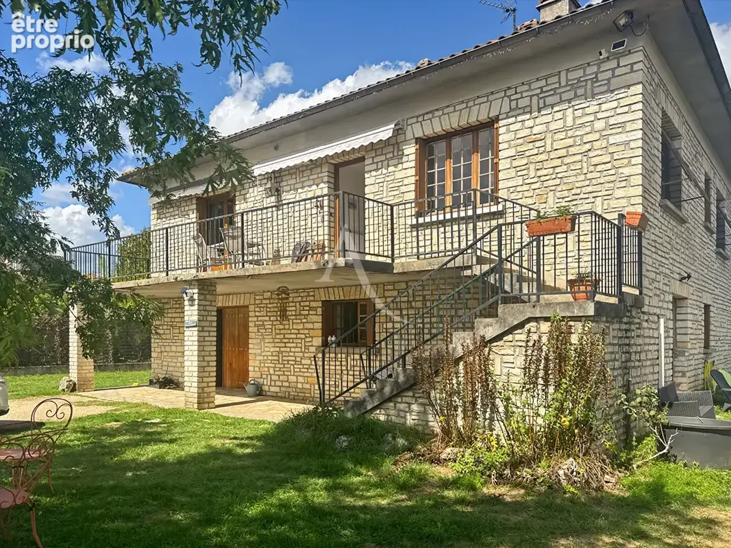 Maison à PRAYSSAC