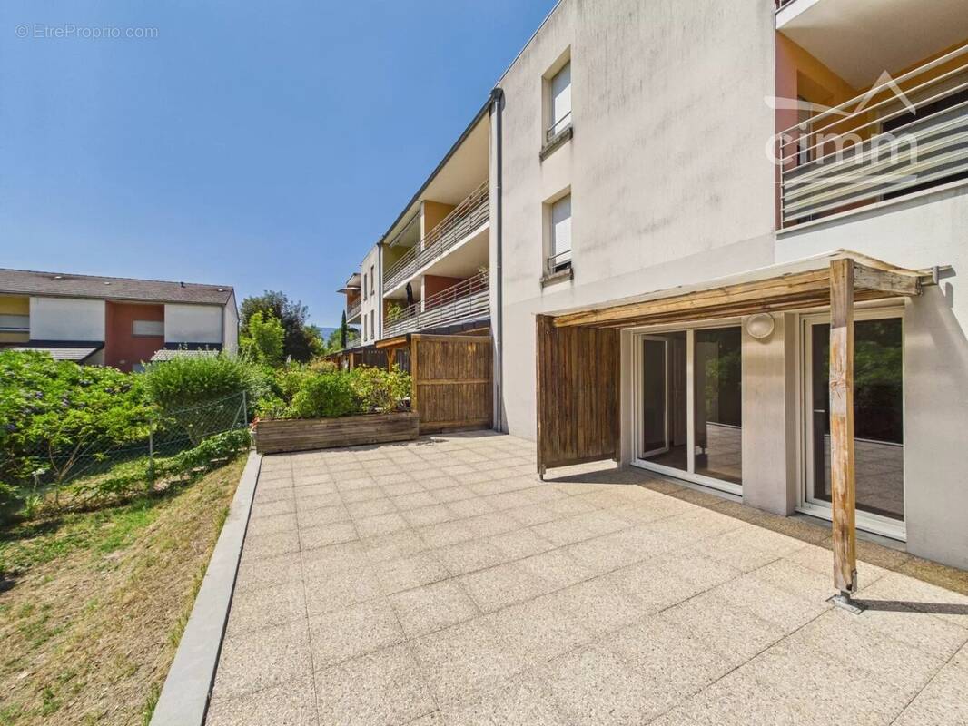 Appartement à GIERES