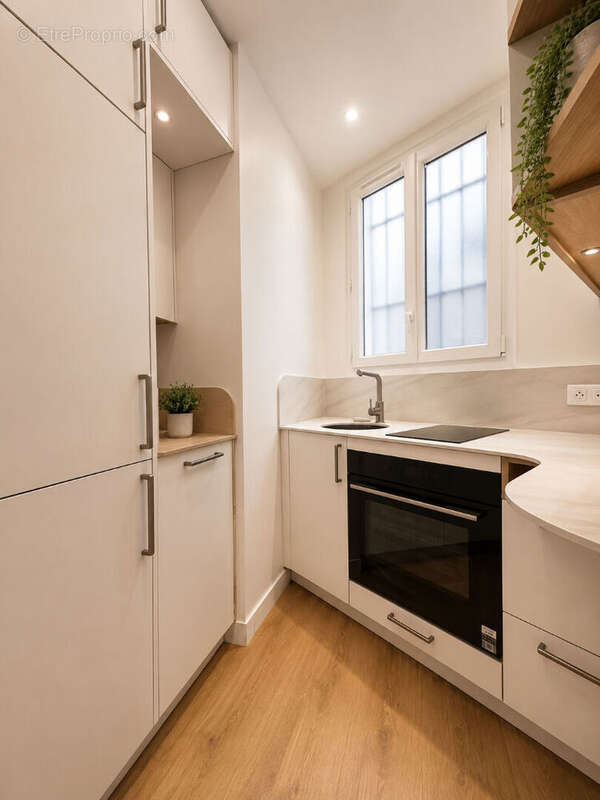 Appartement à PARIS-18E