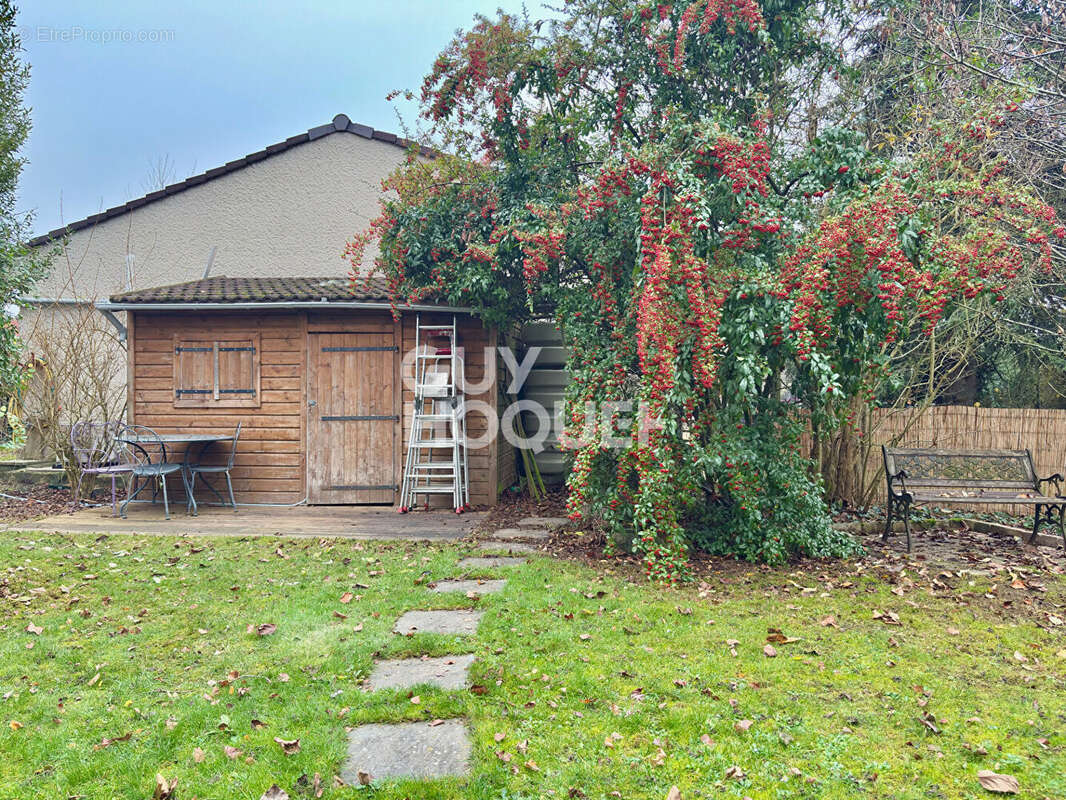 Maison à SAINT-PIERRE-DU-PERRAY