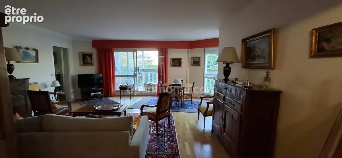 Appartement à LE CHESNAY