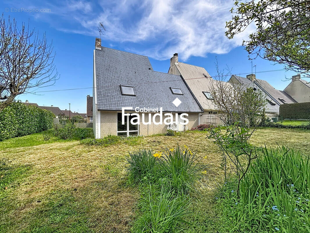 Maison à PONT-HEBERT