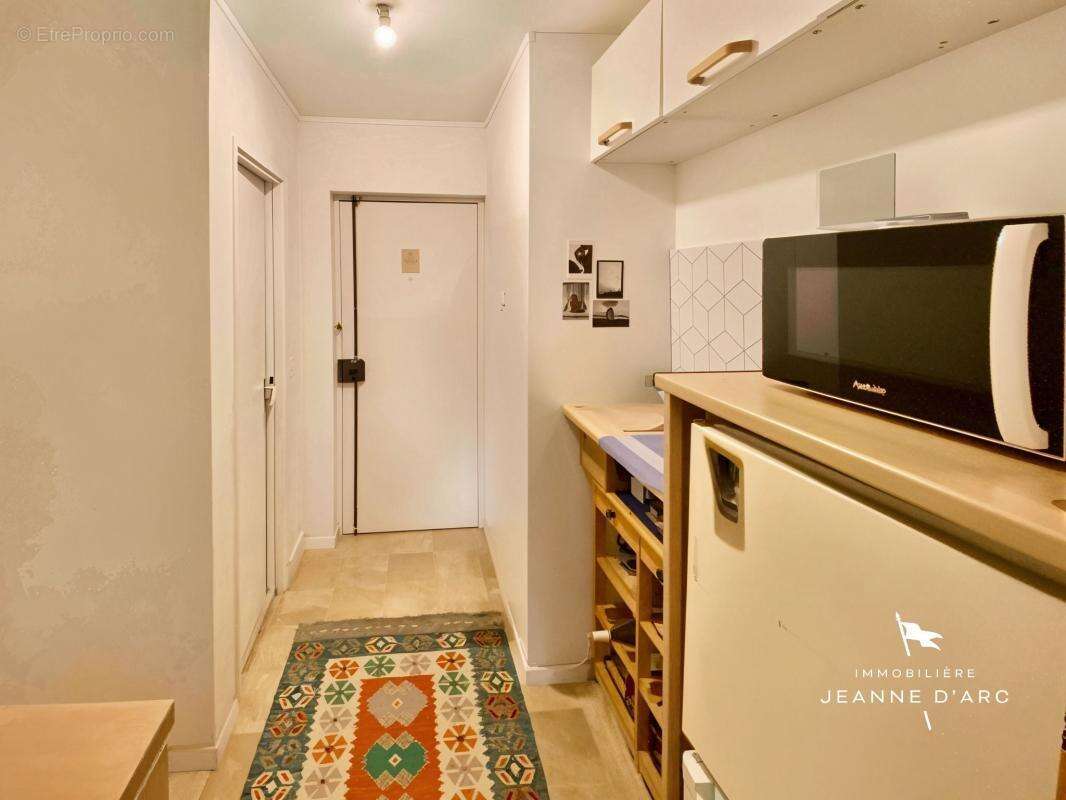 Appartement à PARIS-20E