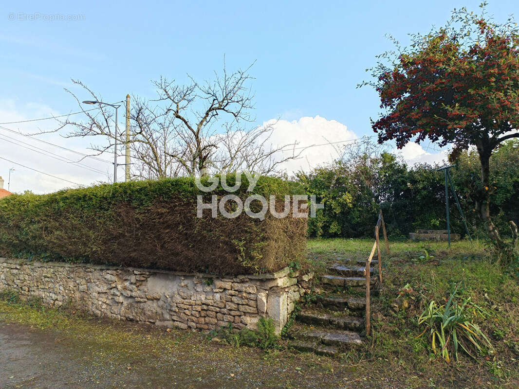 Maison à FONTENAY-LE-COMTE