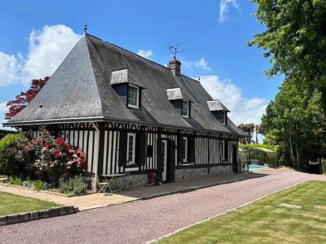 Photo 1 - Maison à ETAIMPUIS