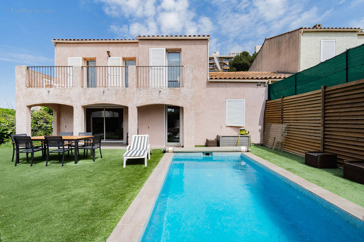 Maison à MARSEILLE-10E