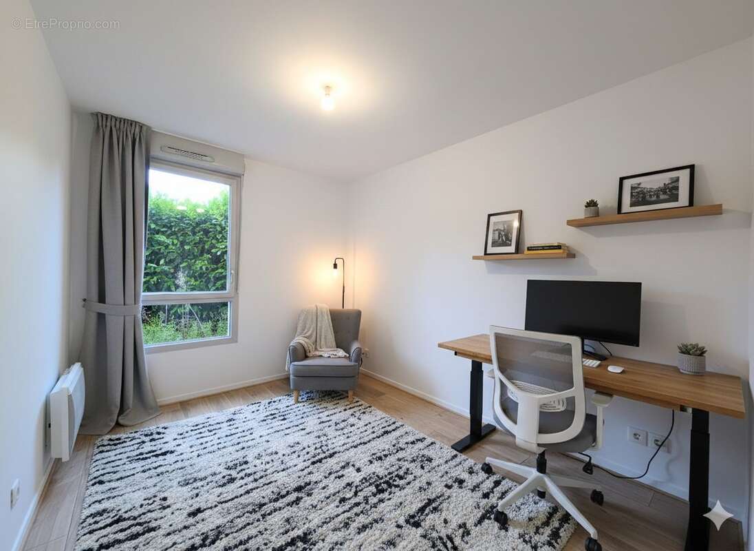 Appartement à SAINT-CYR-L'ECOLE